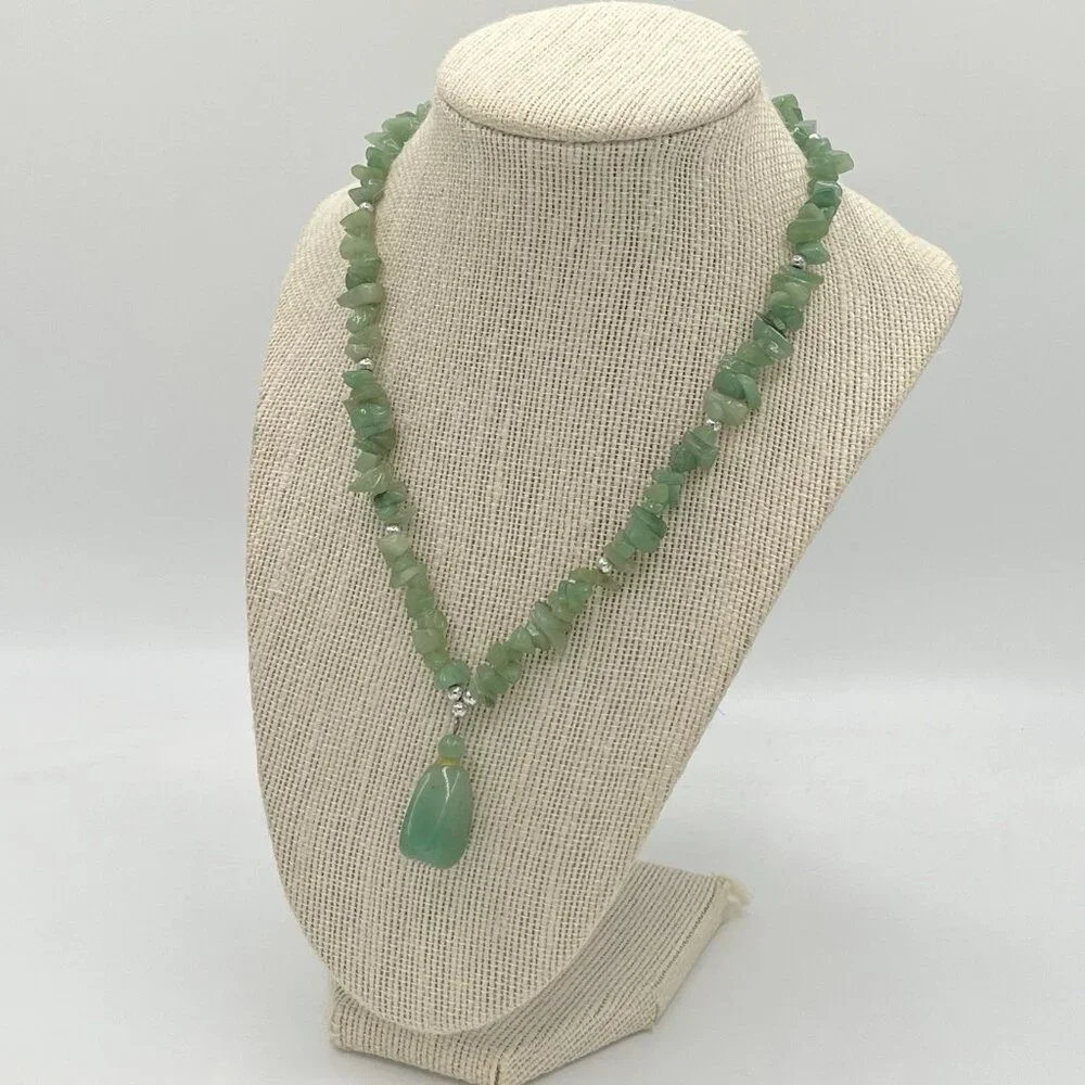 VTG 90s Green Aventurine Chip Stone Bead Necklace Pendant Boho Earth Retro